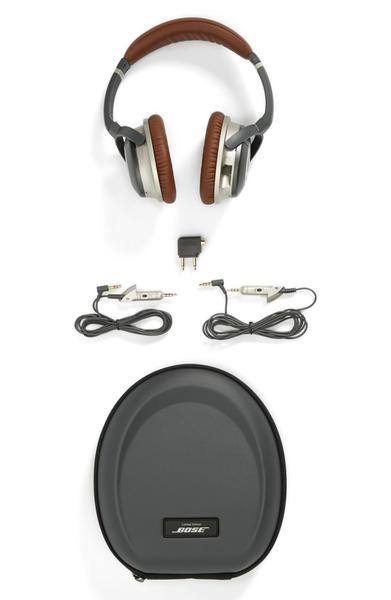 Hovedtelefoner i bærbar boks